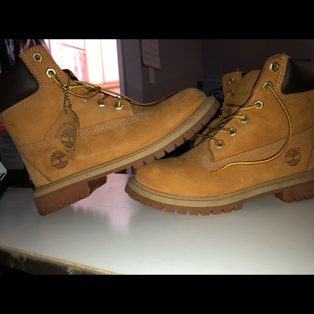 TIMS YOUTH SIZE 4